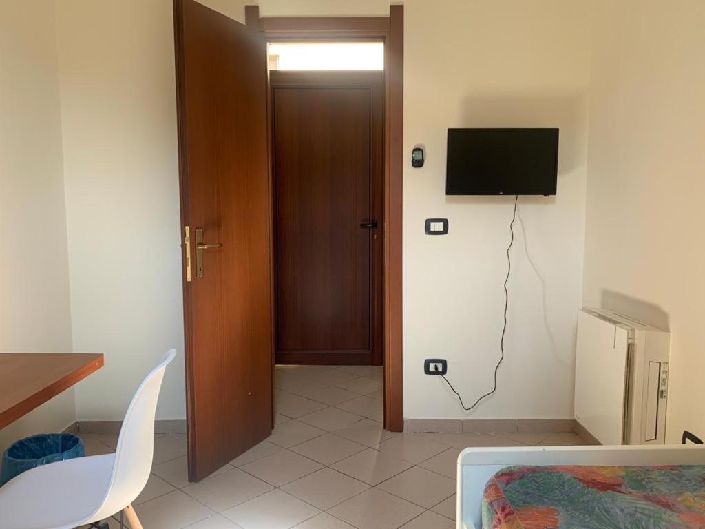 Casa Adriana, Centralissima, Confinante Ospedale Civile Сассарі Екстер'єр фото